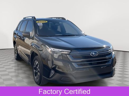 Used 2025 Subaru Forester Premium w/ Convenience Package #1 image 1