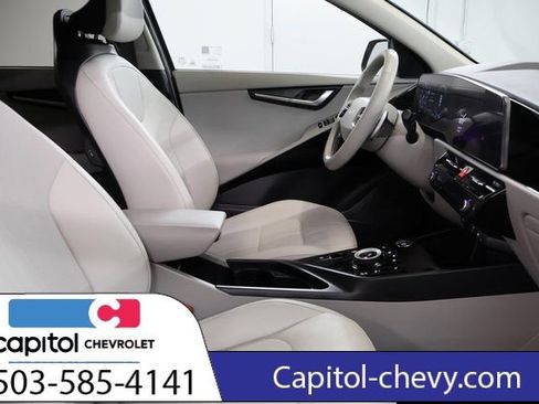 Used 2023 Kia Niro Wind w/ Wind Preserve Package FWD image 31