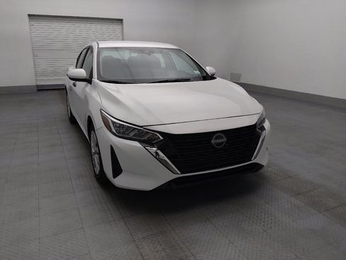 Used 2025 Nissan Sentra S FWD image 14