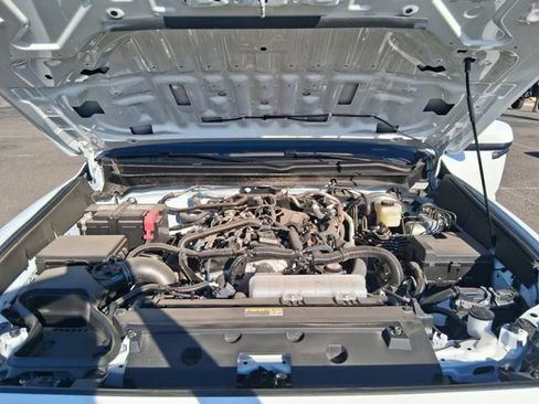 Certified 2025 Toyota Tacoma TRD Off-Road image 15