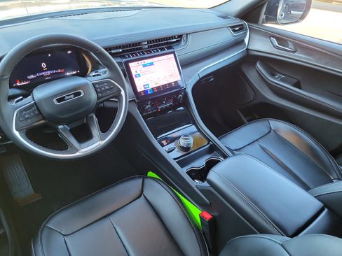 Used 2025 Jeep Grand Cherokee Limited w/ Trailer Tow Package image 20