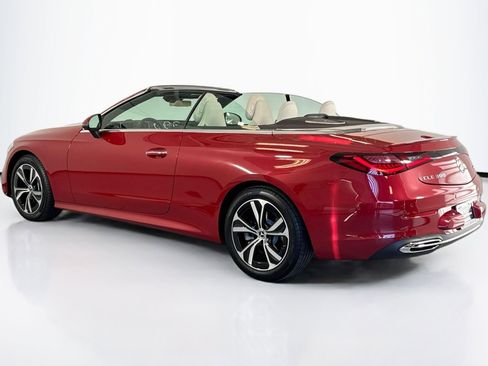 Used 2024 Mercedes-Benz CLE 300 4MATIC Cabriolet image 7