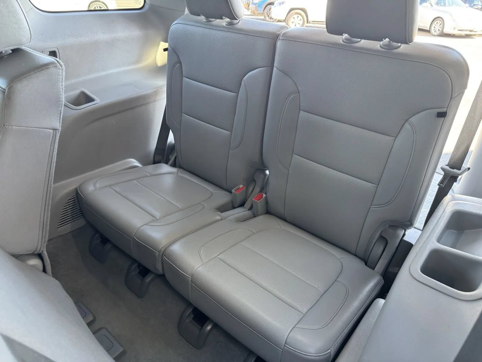 Used 2023 GMC Acadia SLT AWD/4WD image 36