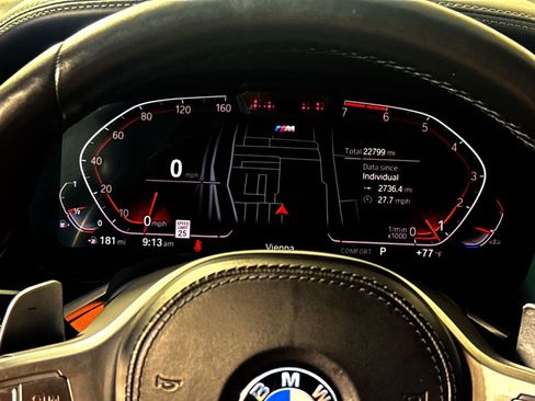 Used 2022 BMW 750i xDrive w/ Executive Package AWD/4WD image 17