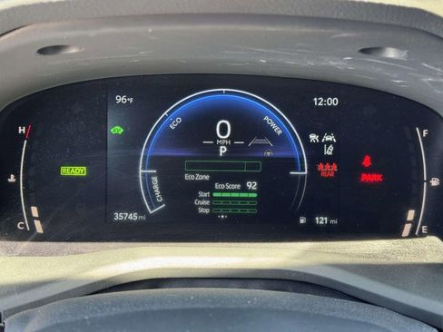 Used 2025 Toyota Camry LE FWD image 13