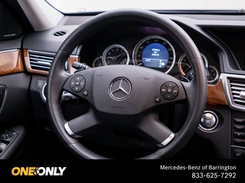 Used 2011 Mercedes-Benz E 550 4MATIC Sedan image 18