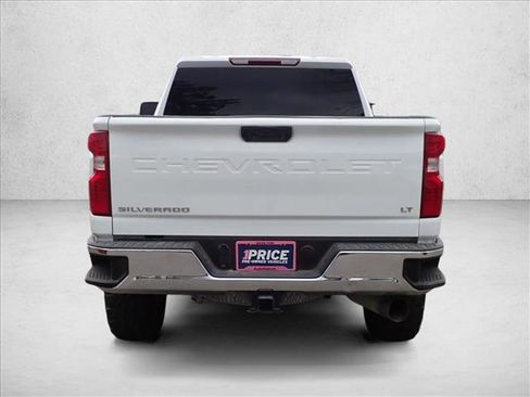 Used 2024 Chevrolet Silverado 2500 LT AWD/4WD image 2
