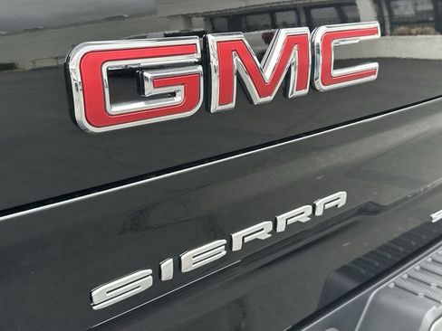 New 2026 GMC Sierra 1500 SLT w/ SLT Premium Package AWD/4WD image 31