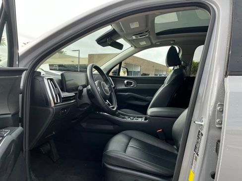 Used 2024 Kia Sorento X-Line EX image 19