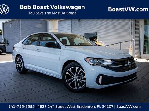 Used 2024 Volkswagen Jetta Sport FWD image 1