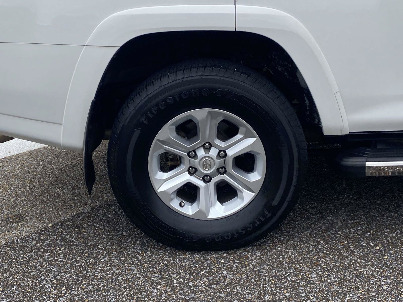 Used 2019 Toyota 4Runner SR5 Premium RWD image 10