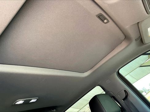 Used 2019 GMC Sierra 1500 SLT image 14