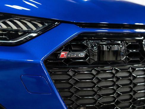Used 2023 Audi RS 6 image 13