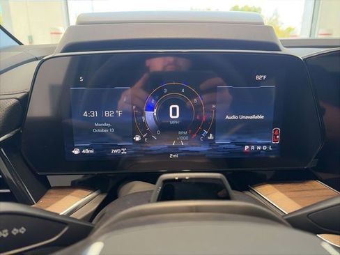 New 2026 Chevrolet Suburban High Country image 23