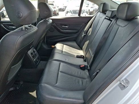 Used 2018 BMW 320i xDrive Sedan w/ Premium Package AWD/4WD image 13
