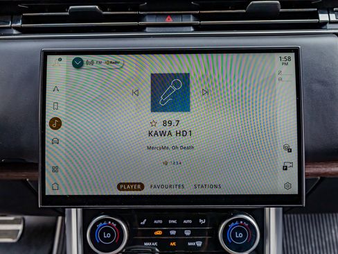 Used 2023 Land Rover Range Rover Long Wheelbase SE image 23