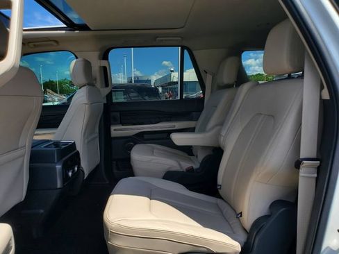 Used 2024 Ford Expedition Max Platinum AWD/4WD image 25