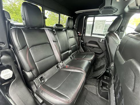 Used 2023 Jeep Gladiator Rubicon w/ LED Lighting Group AWD/4WD image 27