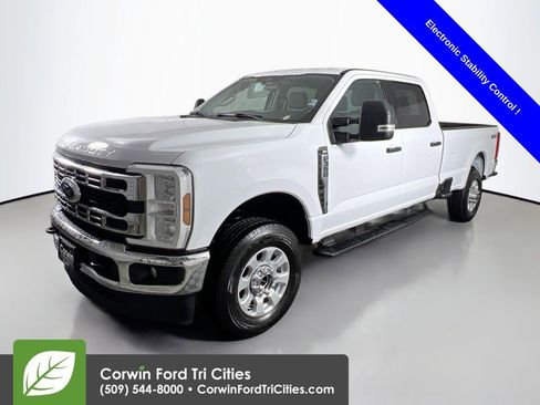 Certified 2024 Ford F350 XLT image 5