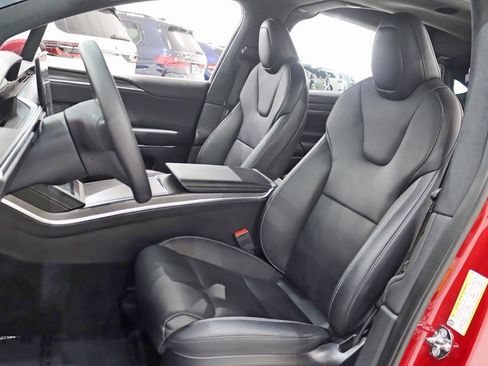 Used 2024 Tesla Model X Plaid image 27