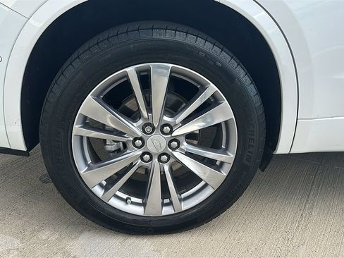 Used 2024 Cadillac XT6 Premium Luxury w/ Technology Package FWD image 17