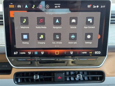 New 2025 Volkswagen ID. Buzz 1st Edition image 13