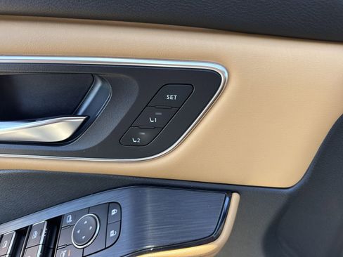 Used 2023 Nissan Rogue Platinum w/ Platinum Premium Package image 18