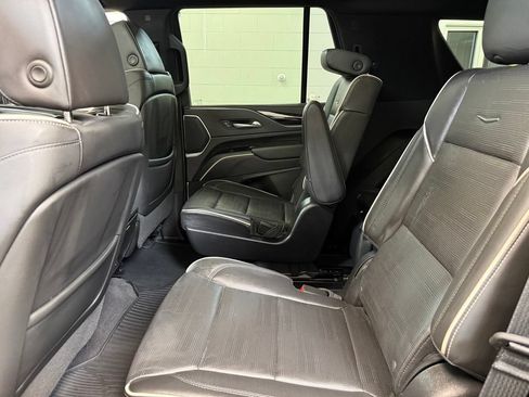 Used 2023 Cadillac Escalade Sport AWD/4WD image 24