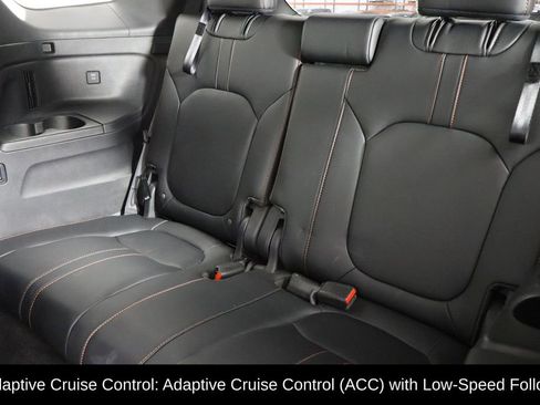Used 2024 Honda Pilot TrailSport image 16