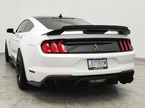Used 2020 Ford Mustang Shelby GT500 w/ Technology Package RWD image 4