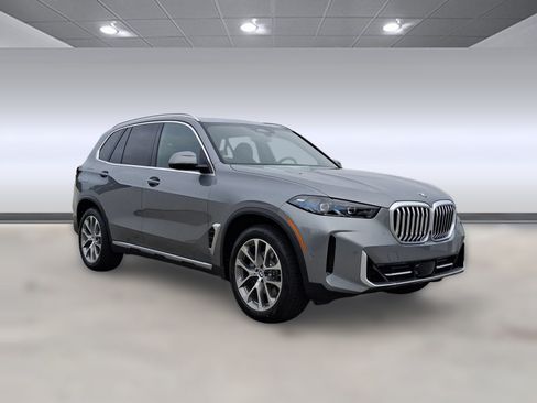 Used 2026 BMW X5 sDrive40i w/ Parking Assistance Package RWD image 6