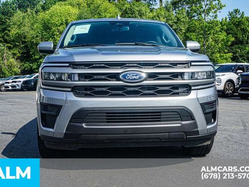 Used 2024 Ford Expedition XLT RWD image 9