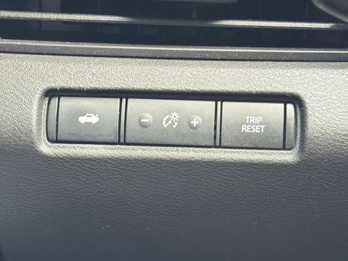 Used 2024 Nissan Altima 2.5 SV FWD image 30