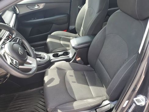 Used 2021 Kia Forte LXS FWD image 24