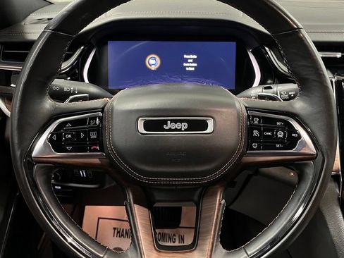 Used 2022 Jeep Grand Cherokee Summit w/ Luxury Tech Group V AWD/4WD image 27