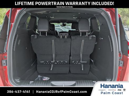 New 2026 Chrysler Pacifica Select FWD image 12