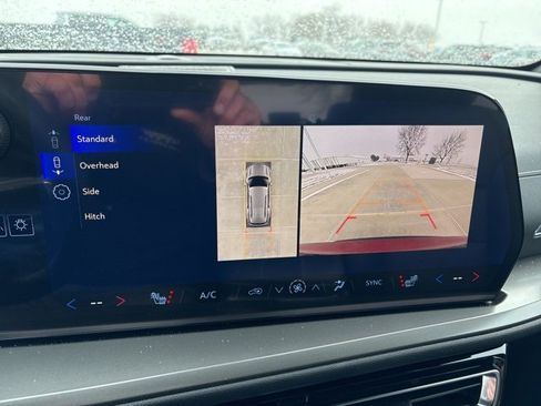 New 2026 Chevrolet Traverse LT w/ Enhanced Driving Package image 39