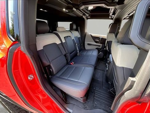 Used 2026 GMC Hummer EV SUV w/ LPO, Dark Essentials Package AWD/4WD image 27