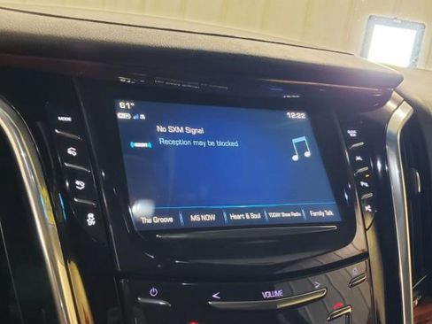 Used 2017 Cadillac Escalade Luxury AWD/4WD image 28