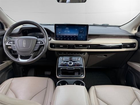 Used 2022 Lincoln Nautilus Reserve w/ Equipment Group 201A image 10