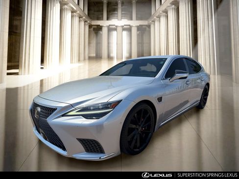 Used 2023 Lexus LS 500h AWD w/ Luxury Package image 9