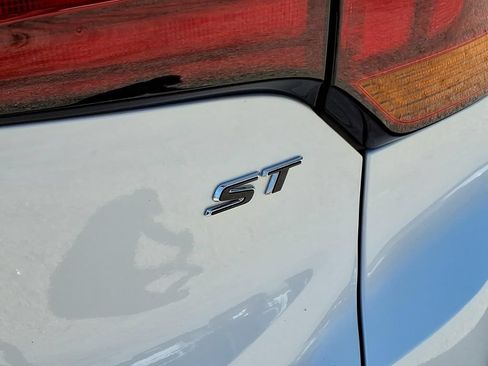 Used 2020 Buick Encore GX Select w/ Advanced Technology Package FWD image 8