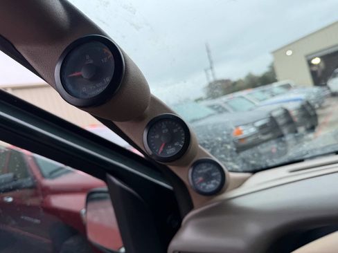 Used 2001 Ford F350 Lariat image 24