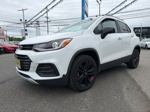 Used 2018 Chevrolet Trax LT w/ Redline Edition AWD/4WD image 1