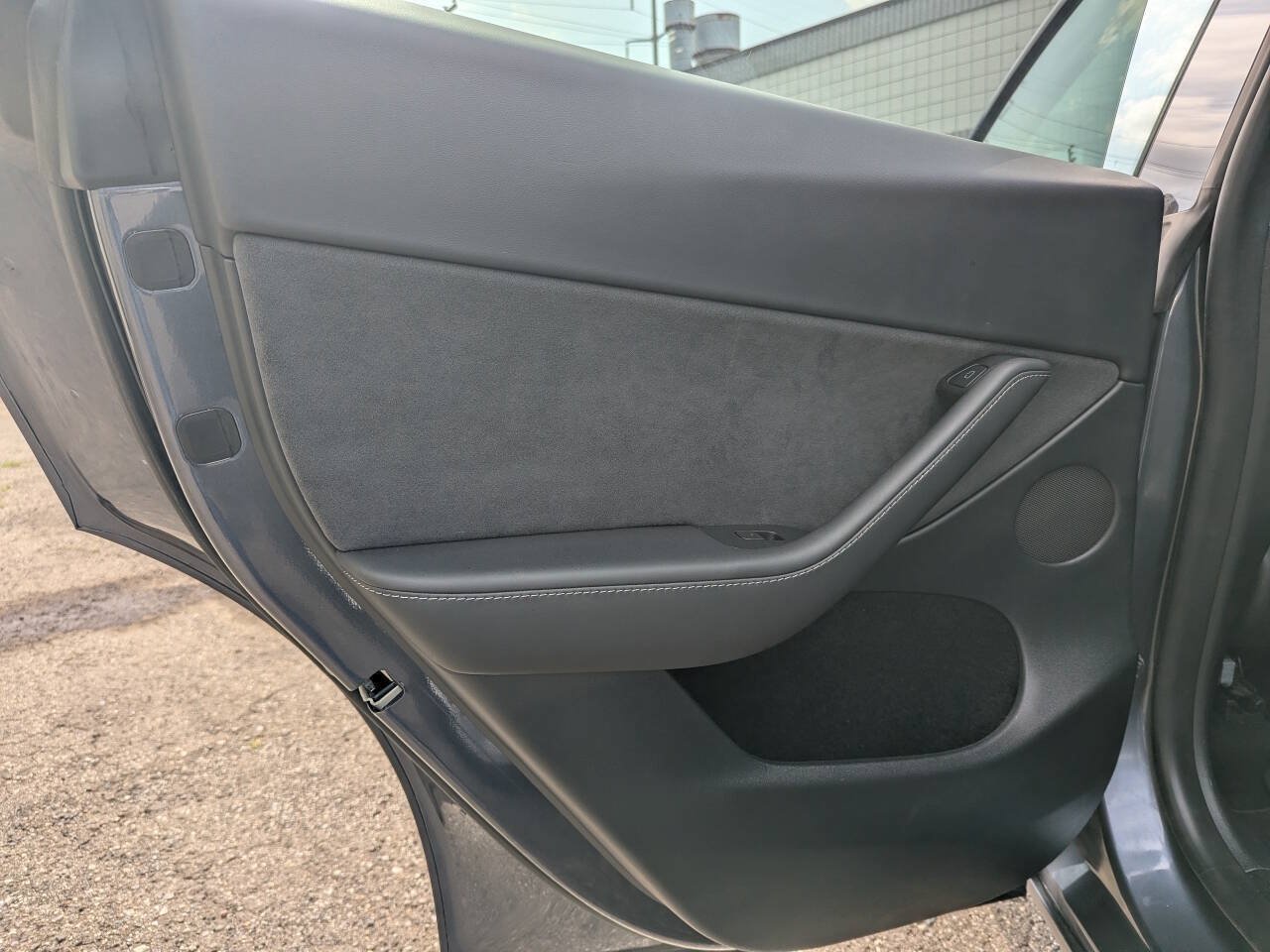 Used 2023 Tesla Model Y Long Range AWD/4WD image 14