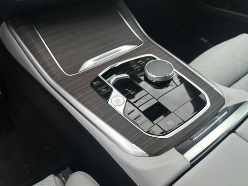New 2026 BMW X5 sDrive40i w/ M Sport Package RWD image 11