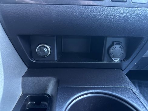 Used 2016 Toyota Sequoia Platinum image 53