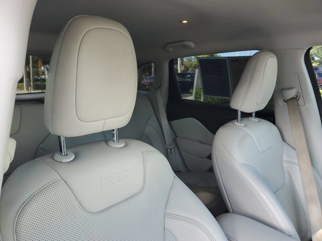 Used 2019 Jeep Cherokee Limited FWD image 24