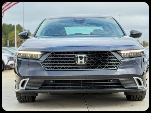 Used 2024 Honda Accord Touring image 4