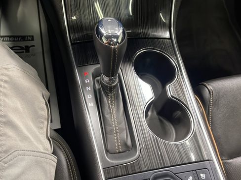Used 2019 Chevrolet Impala Premier FWD image 11